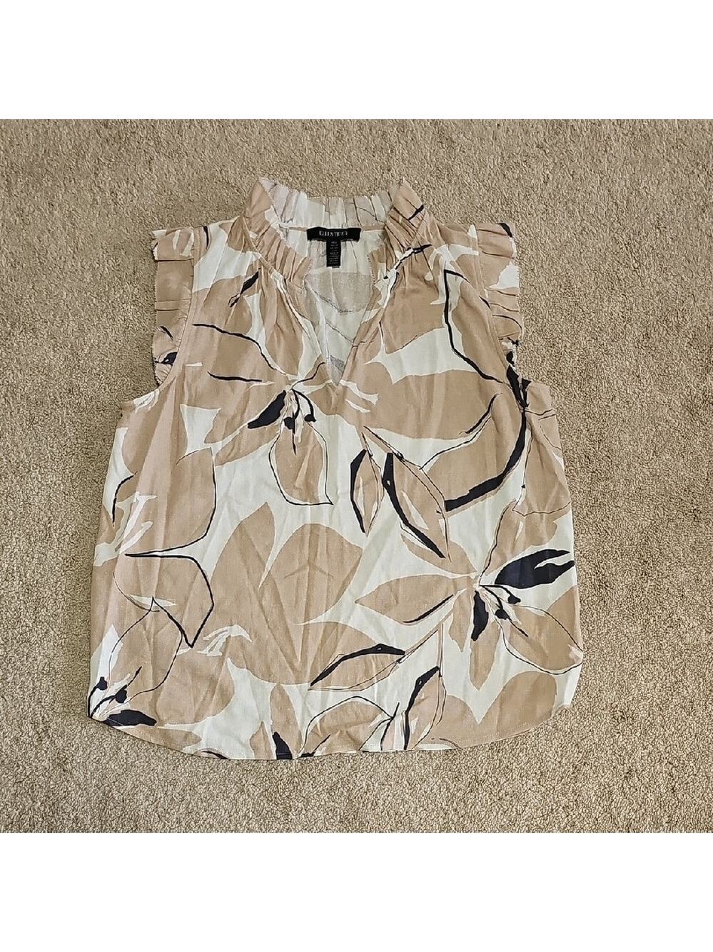 Calvin Klein Women's Beige and Black Leaf Print Blouse